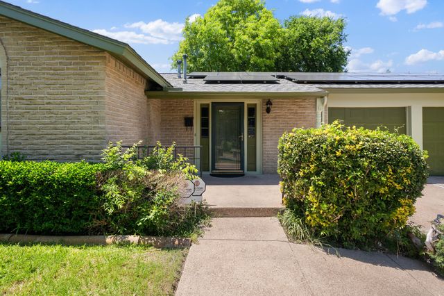 8105 Silverdale Drive, Dallas, TX 75232