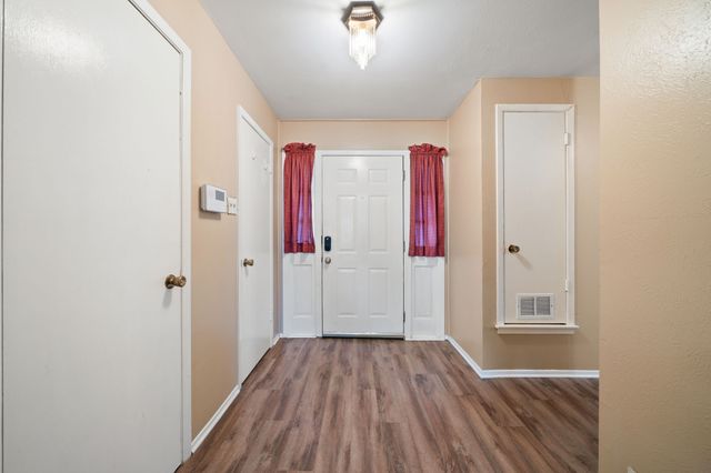 8105 Silverdale Drive, Dallas, TX 75232