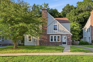 130 Westmoreland Ave, Longmeadow, MA 01106