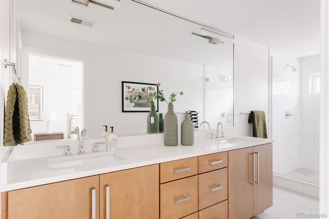 845 S Logan Street, Denver, CO 80209