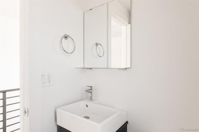 845 S Logan Street, Denver, CO 80209