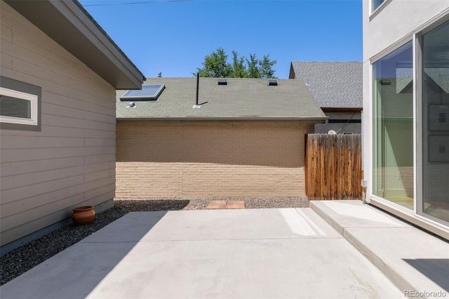 845 S Logan Street, Denver, CO 80209