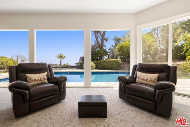 940 Linda Flora Drive, Los Angeles, CA 90049
