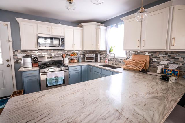 7016 W 127th Place, Cedar Lake, IN 46303