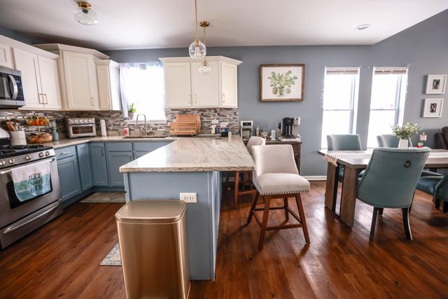 7016 W 127th Place, Cedar Lake, IN 46303