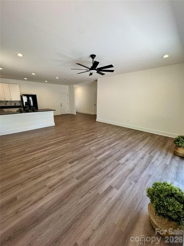 325 N Chapel Street, Landis, NC 28088