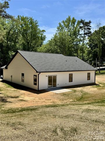 325 N Chapel Street, Landis, NC 28088