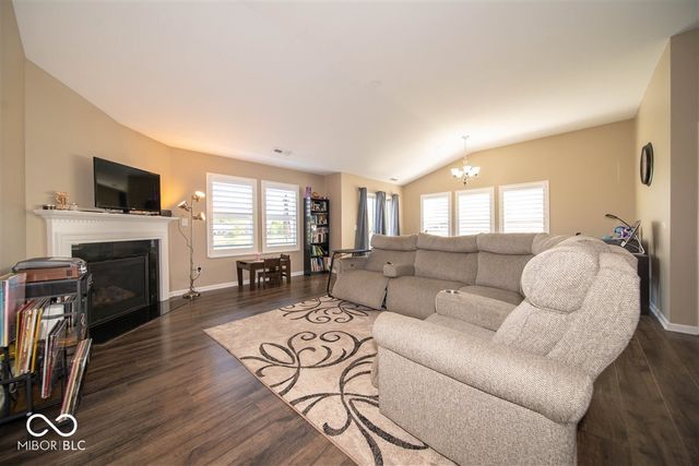 14128 Stoney Shore Avenue, Mccordsville, IN 46055