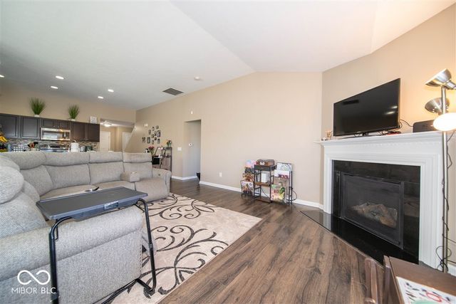 14128 Stoney Shore Avenue, Mccordsville, IN 46055