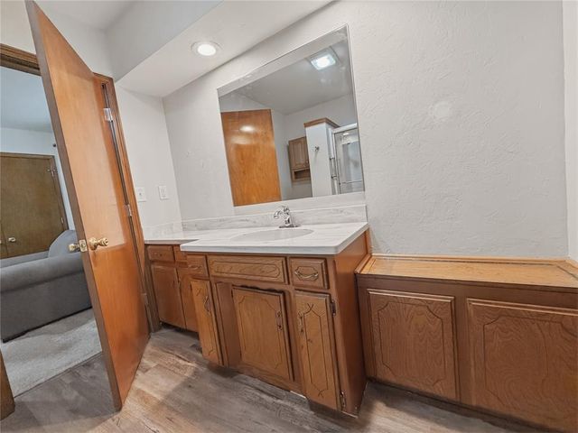 501 S Hoff Avenue, El Reno, OK 73036