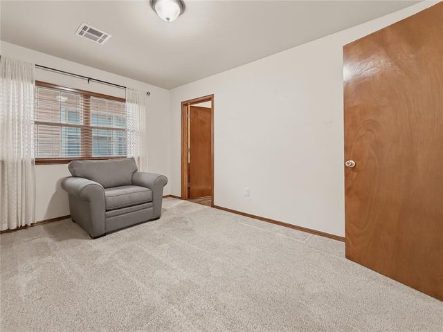 501 S Hoff Avenue, El Reno, OK 73036