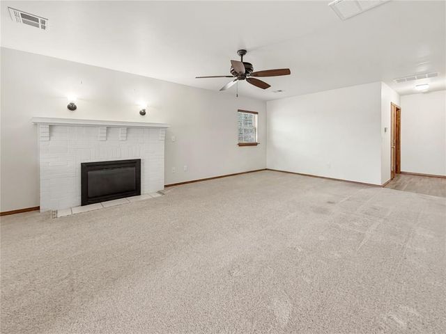 501 S Hoff Avenue, El Reno, OK 73036