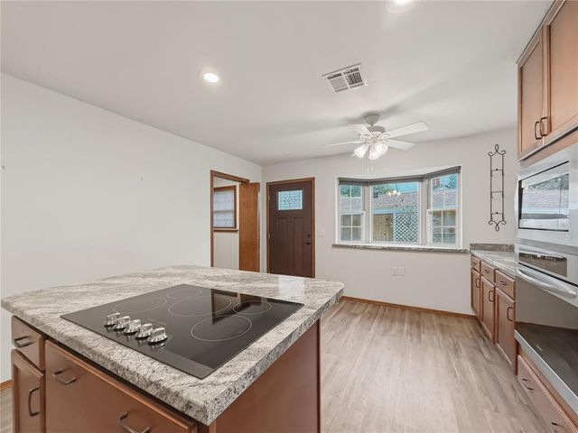 501 S Hoff Avenue, El Reno, OK 73036
