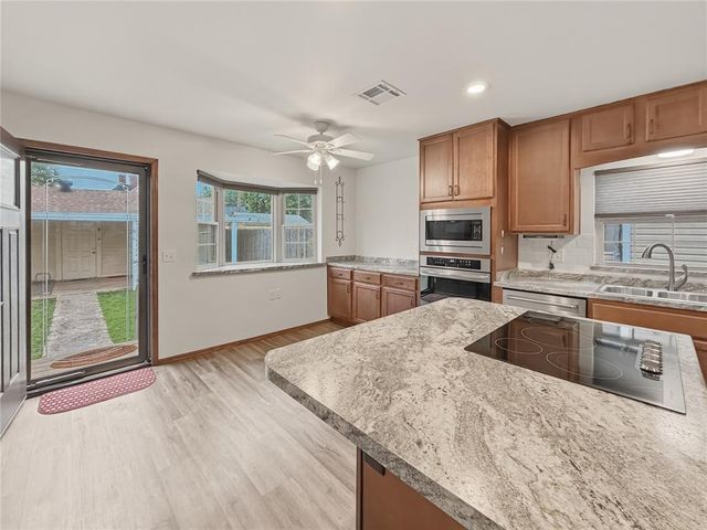 501 S Hoff Avenue, El Reno, OK 73036