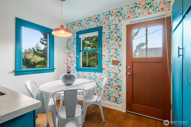 801 16th Avenue, Seattle, WA 98122