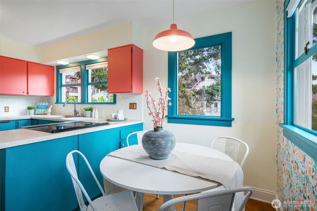 801 16th Avenue, Seattle, WA 98122