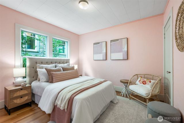 801 16th Avenue, Seattle, WA 98122