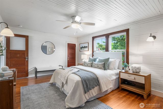 801 16th Avenue, Seattle, WA 98122