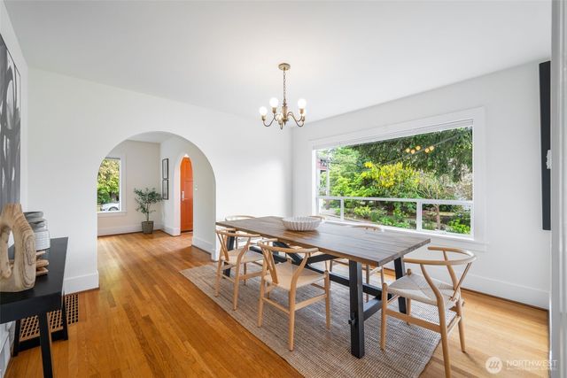 801 16th Avenue, Seattle, WA 98122