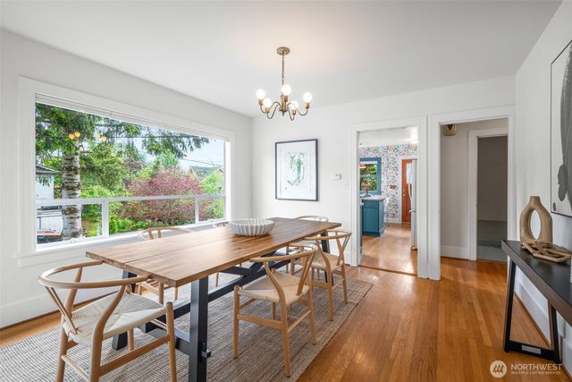 801 16th Avenue, Seattle, WA 98122