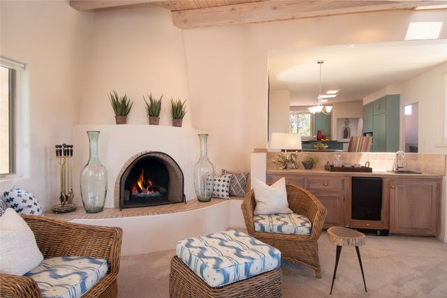 119 Circle Drive, Santa Fe, NM 87501