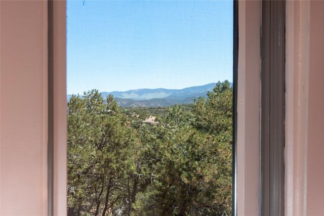 119 Circle Drive, Santa Fe, NM 87501
