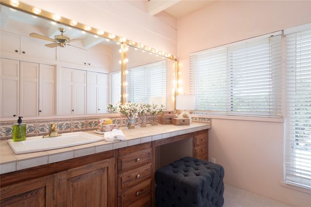 119 Circle Drive, Santa Fe, NM 87501