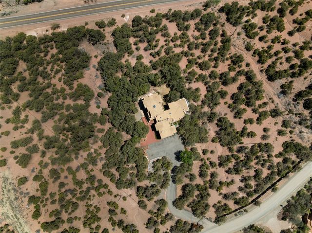 119 Circle Drive, Santa Fe, NM 87501
