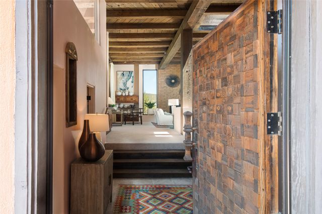 119 Circle Drive, Santa Fe, NM 87501