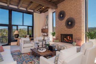 119 Circle Drive, Santa Fe, NM 87501