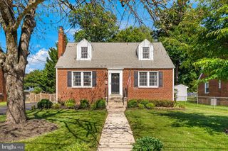 2929 STUART DR, Falls Church, VA 22042