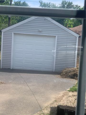 508 Schuyler Drive, Kettering, OH 45429
