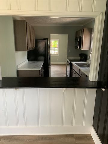 508 Schuyler Drive, Kettering, OH 45429