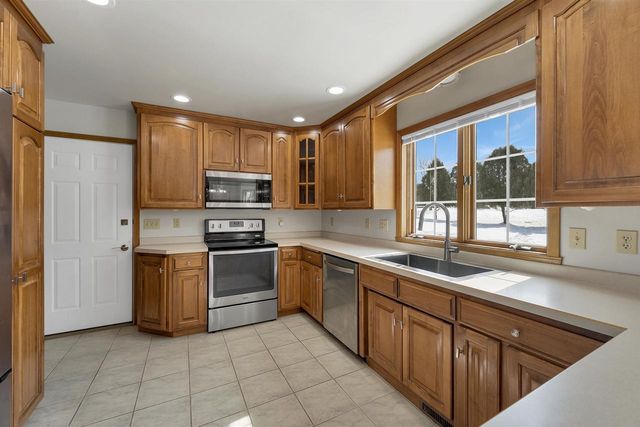 3716 SETTLEMENT HEIGHTS DRIVE, New Franken, WI 54229