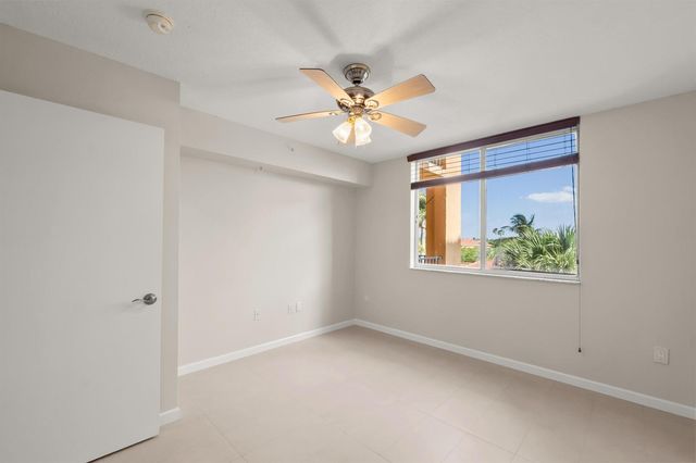 1200 Scotia Drive 403, Hypoluxo, FL 33462