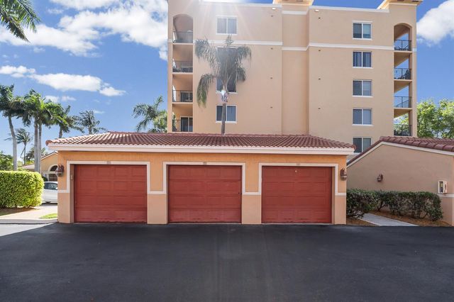 1200 Scotia Drive 403, Hypoluxo, FL 33462
