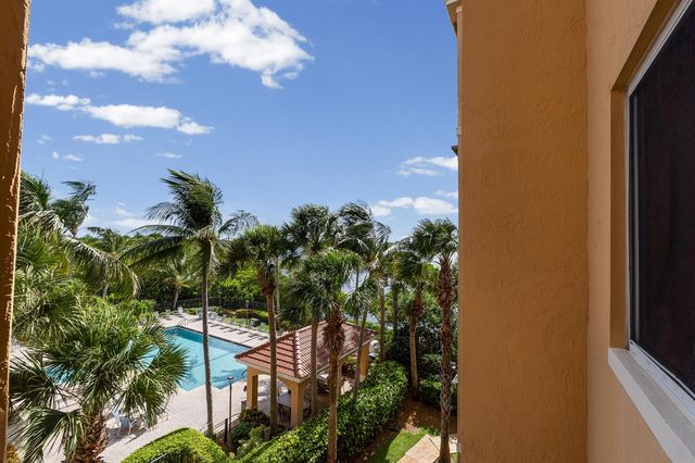 1200 Scotia Drive 403, Hypoluxo, FL 33462