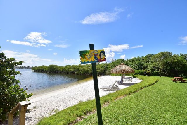 1200 Scotia Drive 403, Hypoluxo, FL 33462