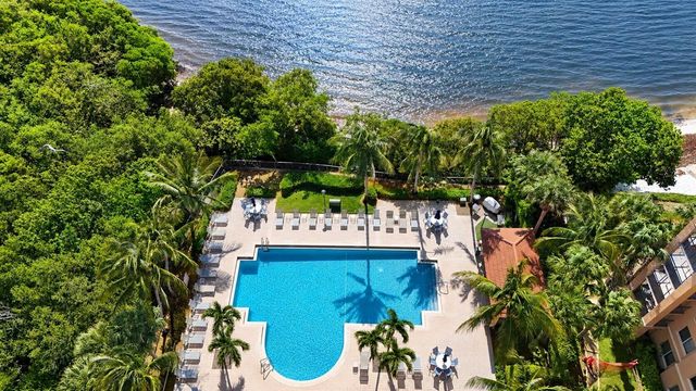 1200 Scotia Drive 403, Hypoluxo, FL 33462