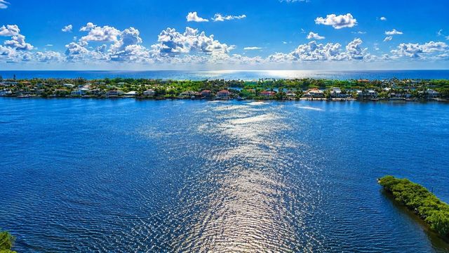 1200 Scotia Drive 403, Hypoluxo, FL 33462
