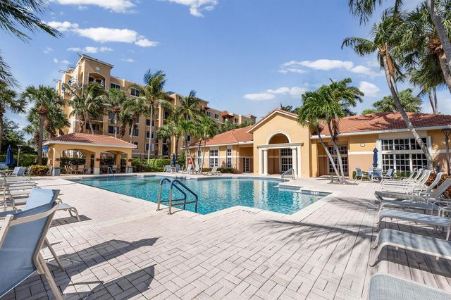 1200 Scotia Drive 403, Hypoluxo, FL 33462