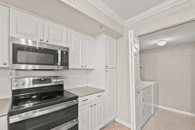 1200 Scotia Drive 403, Hypoluxo, FL 33462