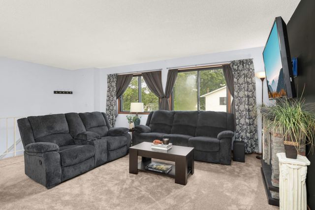 2536 Brookdale Lane, Brooklyn Park, MN 55444