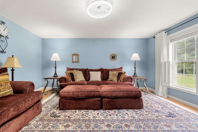 50 Barbara Lane, Hudson, NH 03051