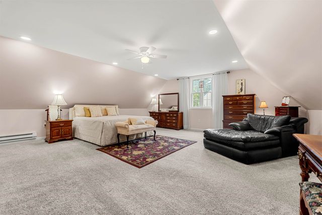50 Barbara Lane, Hudson, NH 03051