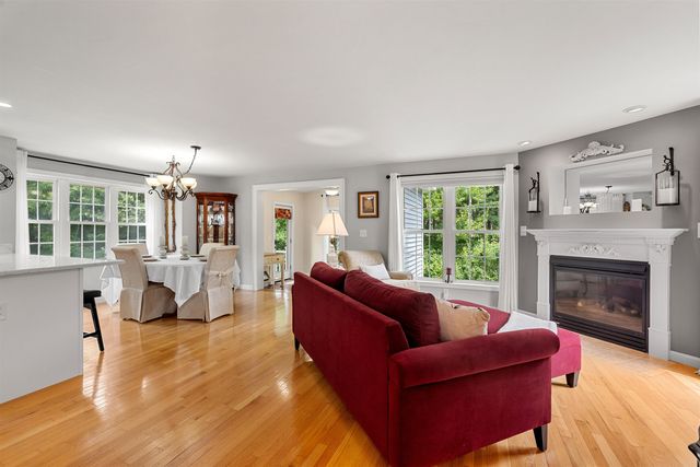 50 Barbara Lane, Hudson, NH 03051