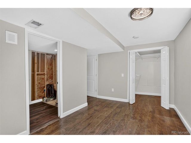 5033 S Owens St, Littleton, CO 80127