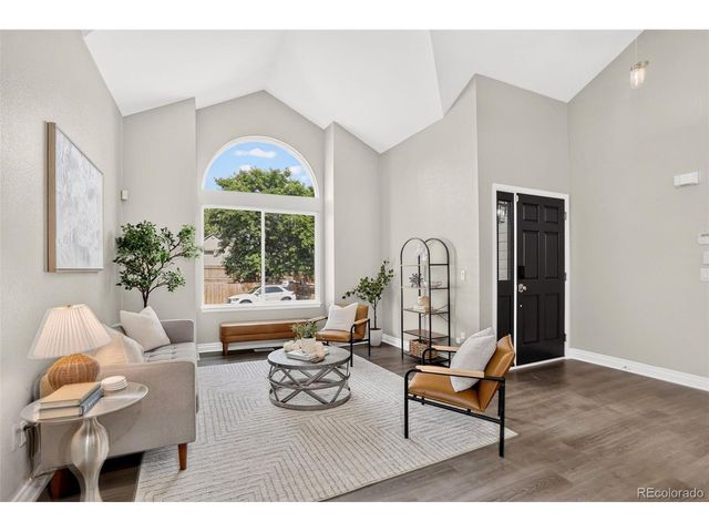 5033 S Owens St, Littleton, CO 80127