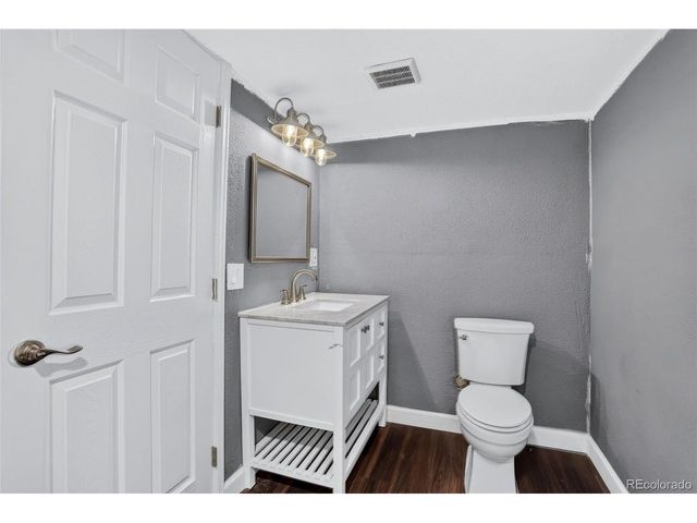 5033 S Owens St, Littleton, CO 80127