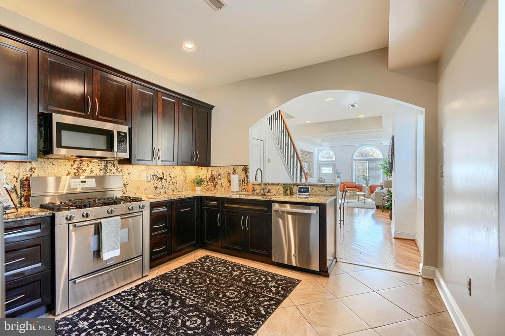 Image 14 of property listing at 3500 FAIT AVE, Baltimore, MD 21224